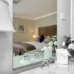 Kingfisher Lodge